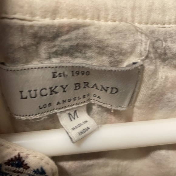 Lucky tank top size medium - Picture 2 of 4